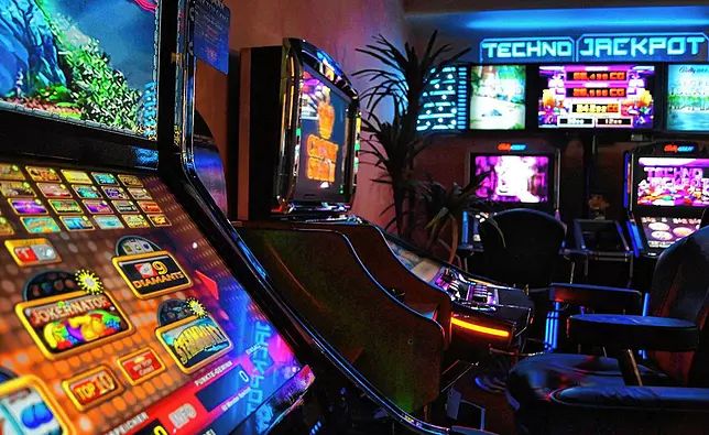 پاکستان میں Alexander Casino کا آن لائن کیسینو سیکشن کھولیں۔